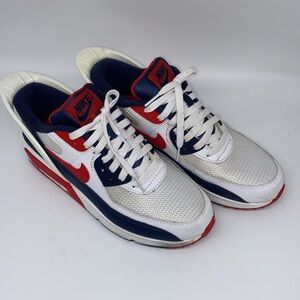 Nike “Flyease” AirMax